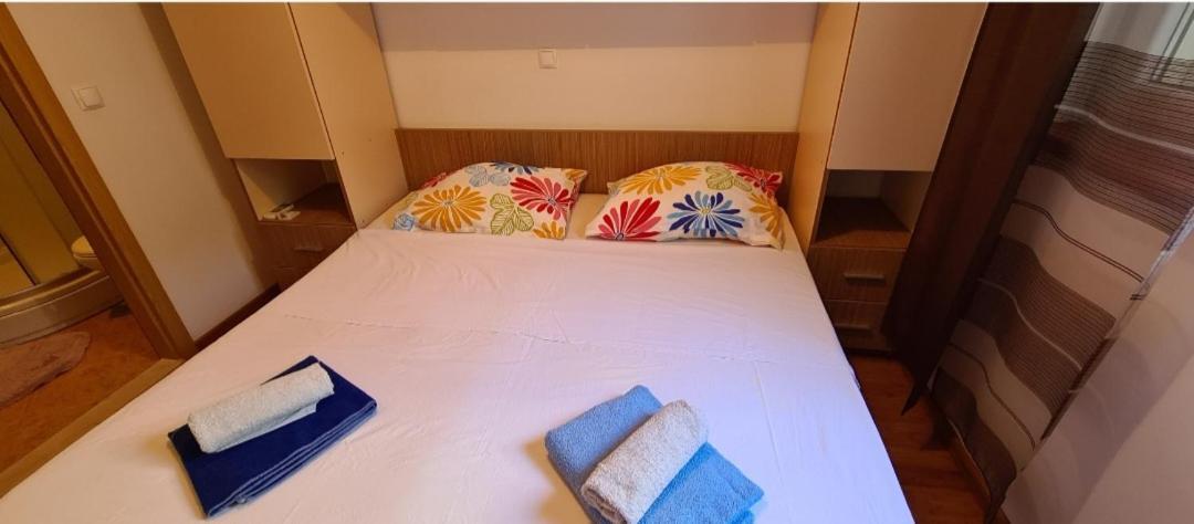 Apartmani Gizela Seget Donji Room photo